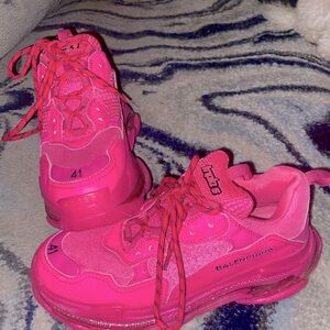 Balenciaga Triple S pink